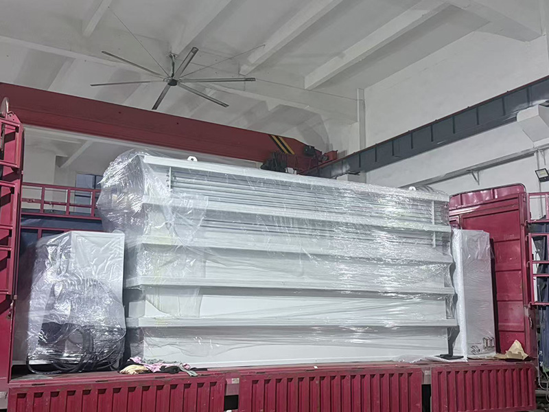 班魯尼特定制潛水試壓機啟運 交付鹽城大豐超威